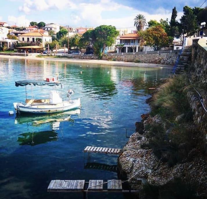 Κατοικία 80 Τ.Μ. Δίπλα Από Την Θάλασσα Στην Ελιά. Elia  Exteriör bild