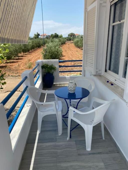 Κατοικία 80 Τ.Μ. Δίπλα Από Την Θάλασσα Στην Ελιά. Elia  Exteriör bild